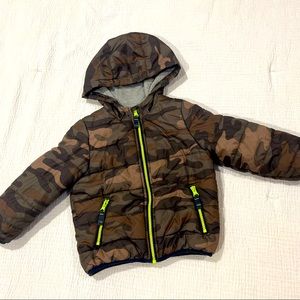 Childrens winter zip and hooded jacket. 3T.